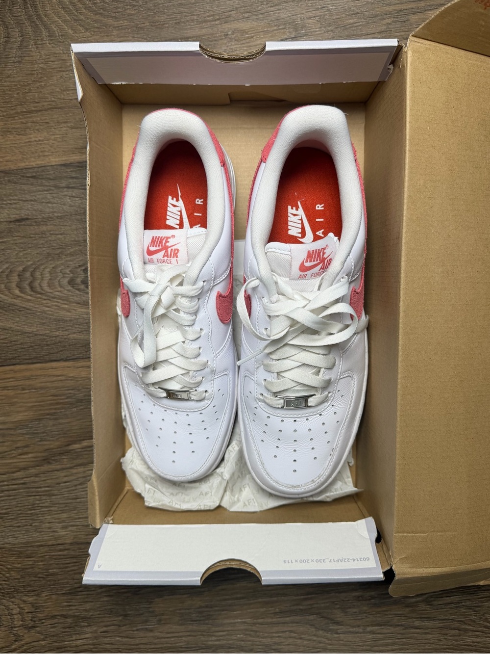 Nike Women’s Air Force 1 Low ‘Valentines Day 2024’ - Picture 7 of 7